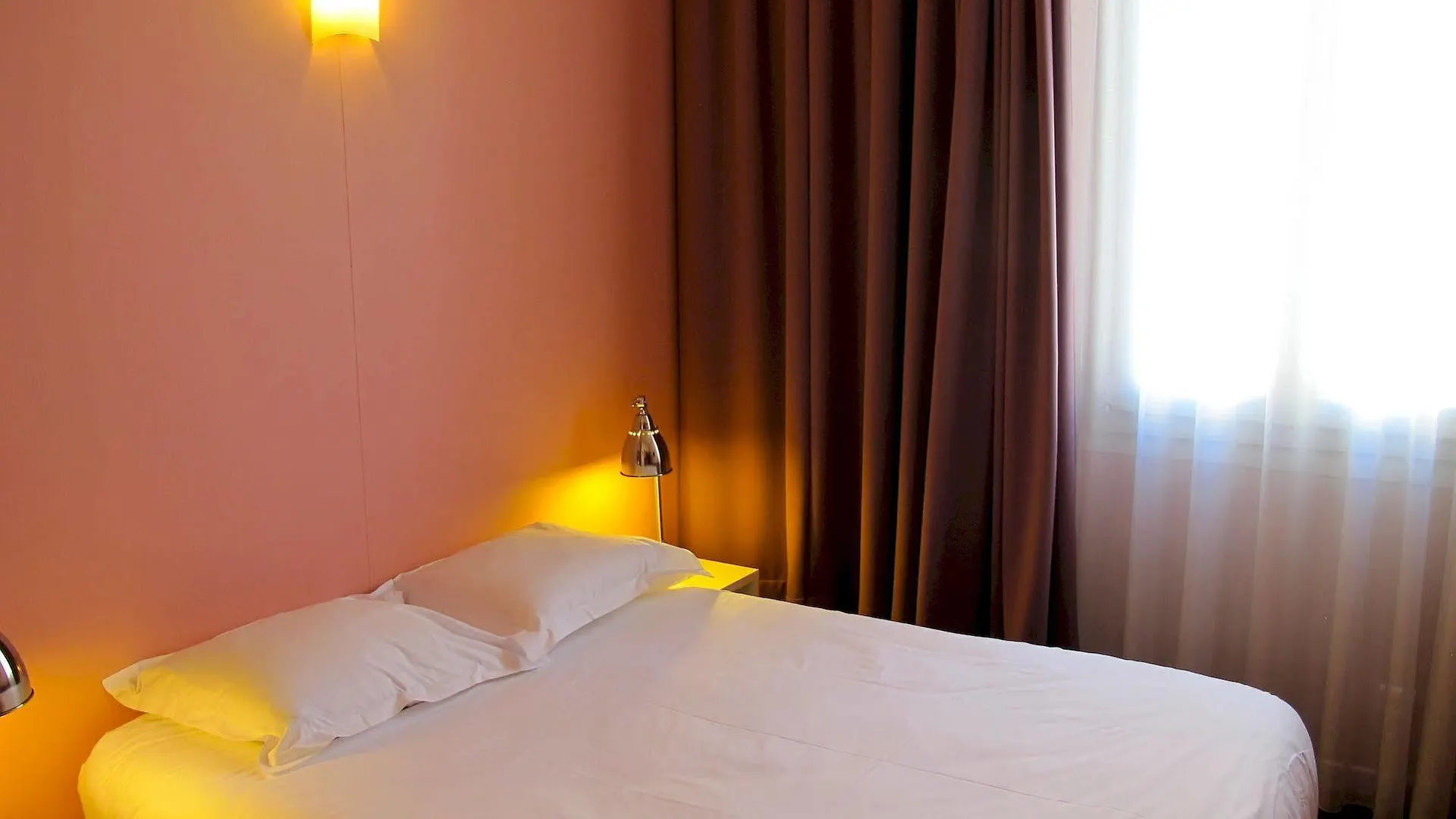 Hotel Alnea 칸느 2*,